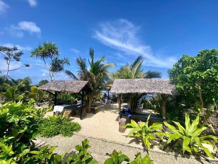Bed and Breakfast Banana Bay Beach Club Этон Экстерьер фото